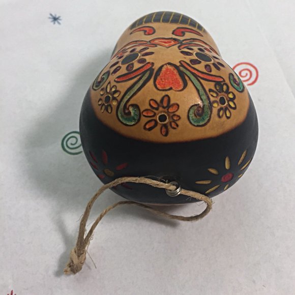 💀Handmade in Mexico GOURD SKULL RATTLE Ornament Day of the Dead Xmas Tree EX - Picture 3 of 3